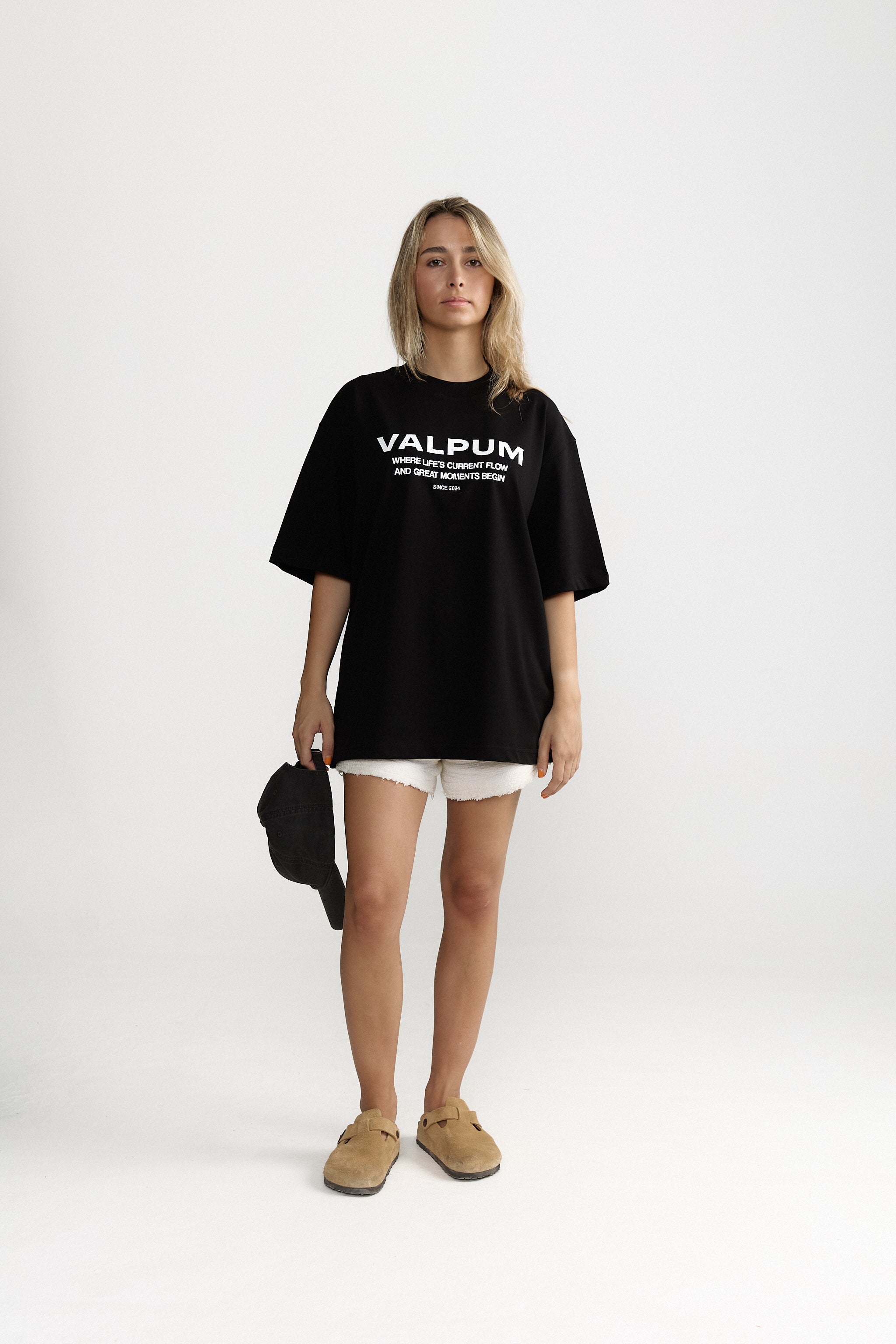 CLASSIC BLACK T-SHIRT