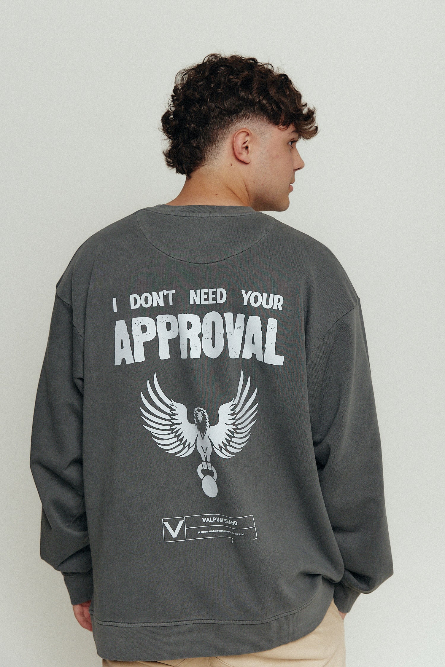 EAGLE BLACK OYSTER CREWNECK