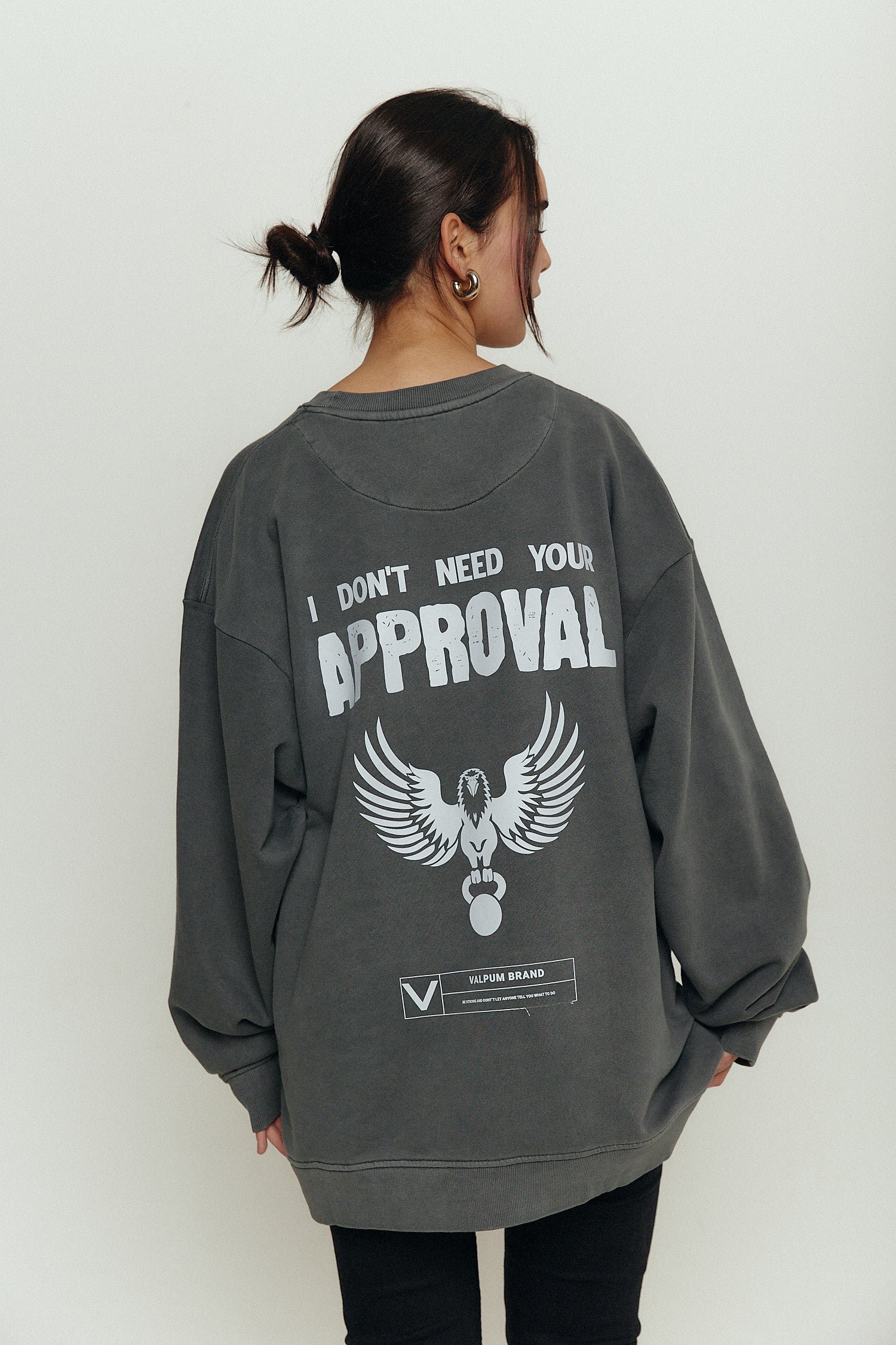 EAGLE BLACK OYSTER CREWNECK